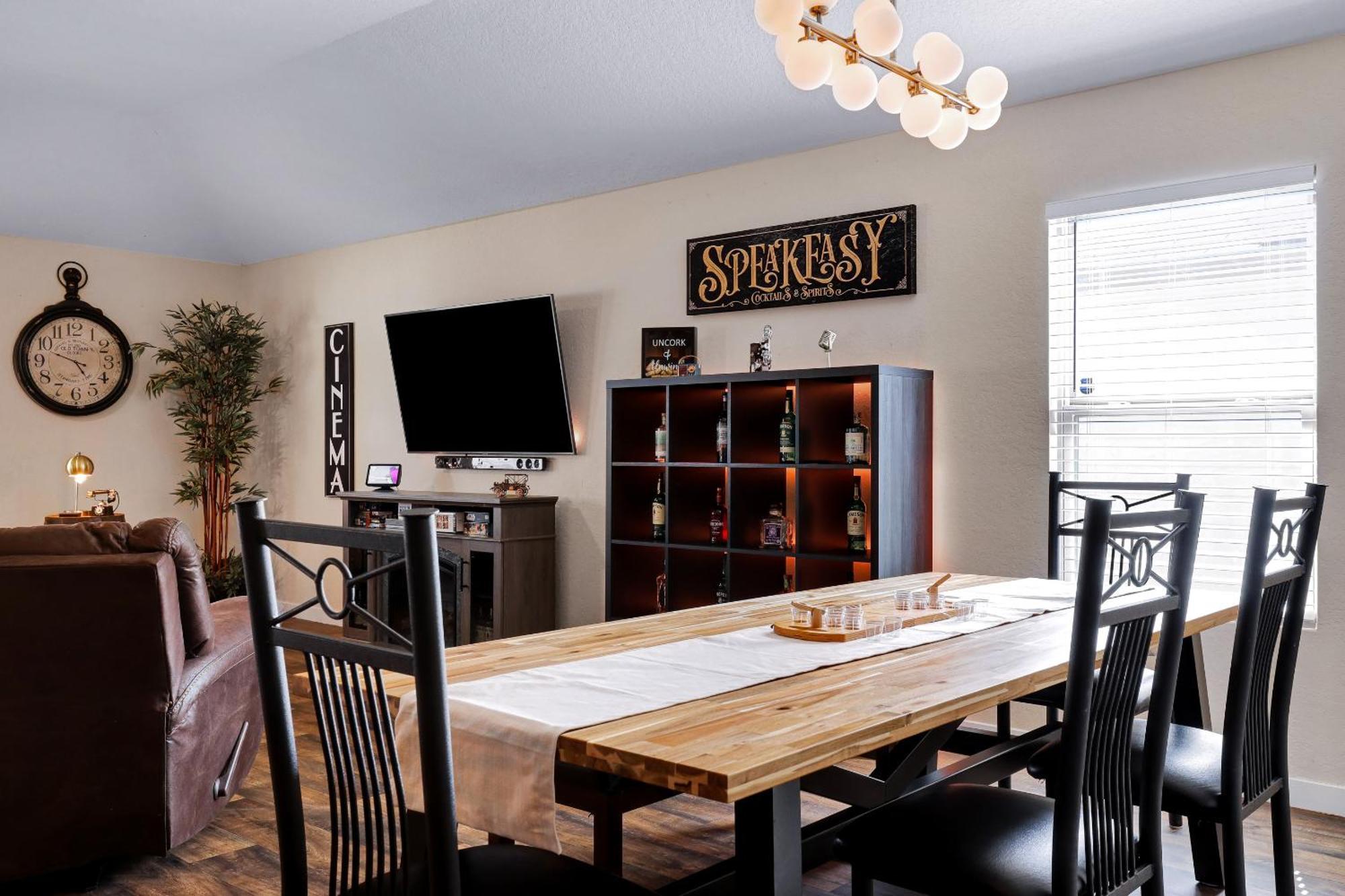 Speakeasy - A Birdy Vacation Rental San Antonio Eksteriør billede