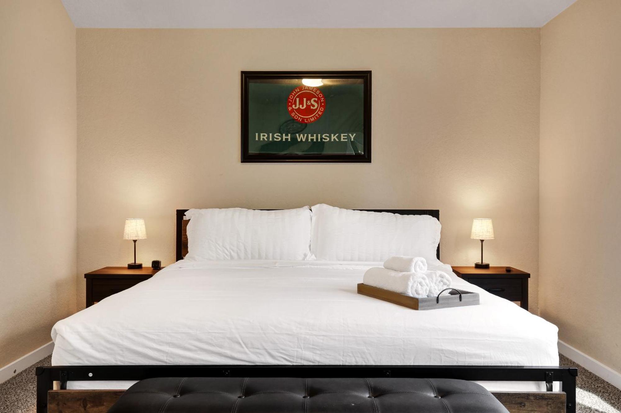 Speakeasy - A Birdy Vacation Rental San Antonio Eksteriør billede